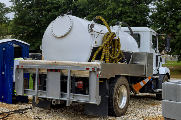 Best Portable bathroom rental  in Wilton, IA